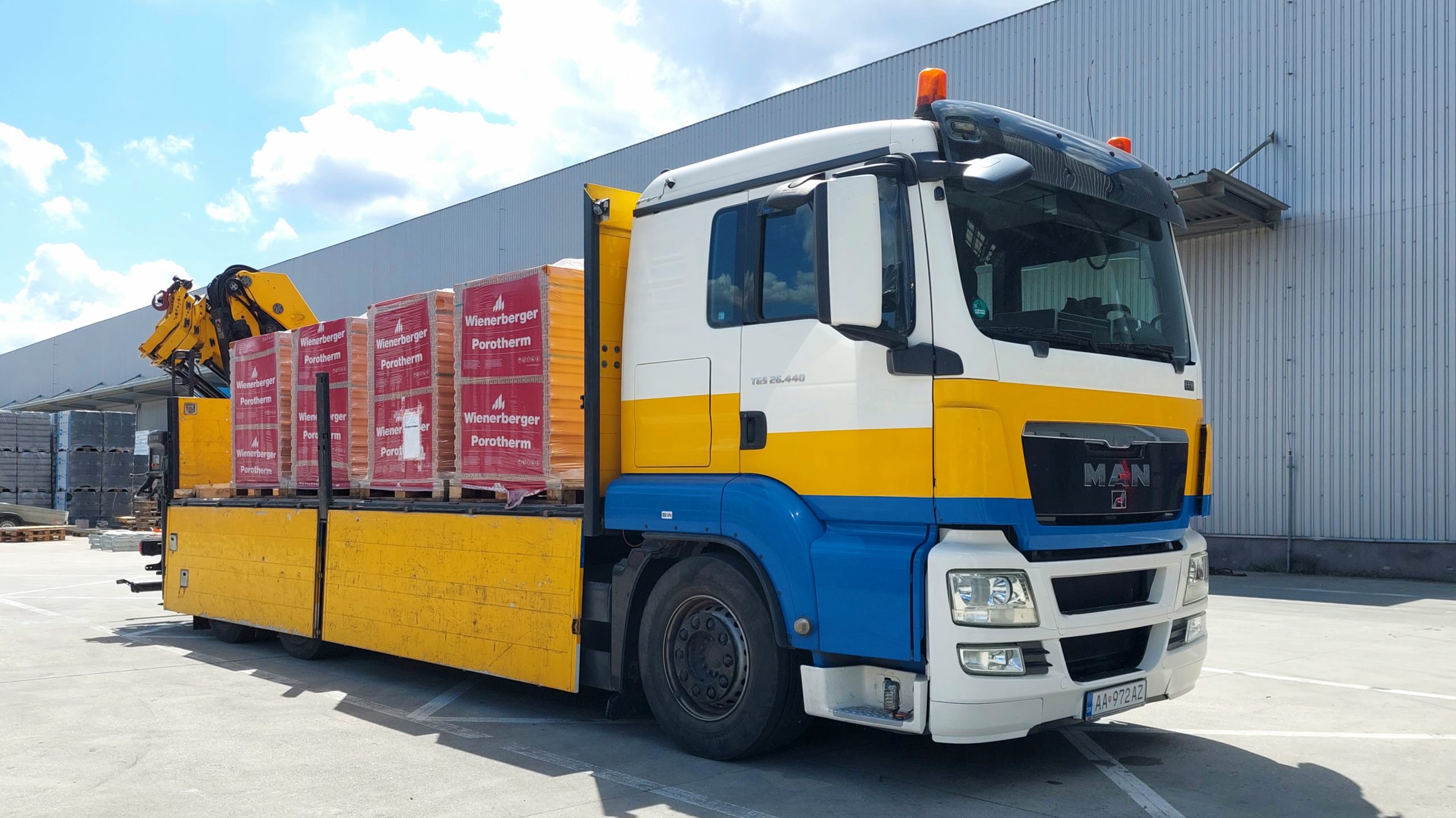 MAN TGS s hydraulickou rukou HIAB 211